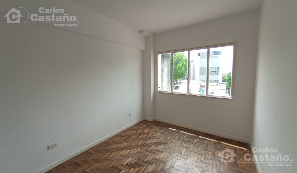 7508796_11666819206930975500048912474603151669566403541944743580519319978472037956128