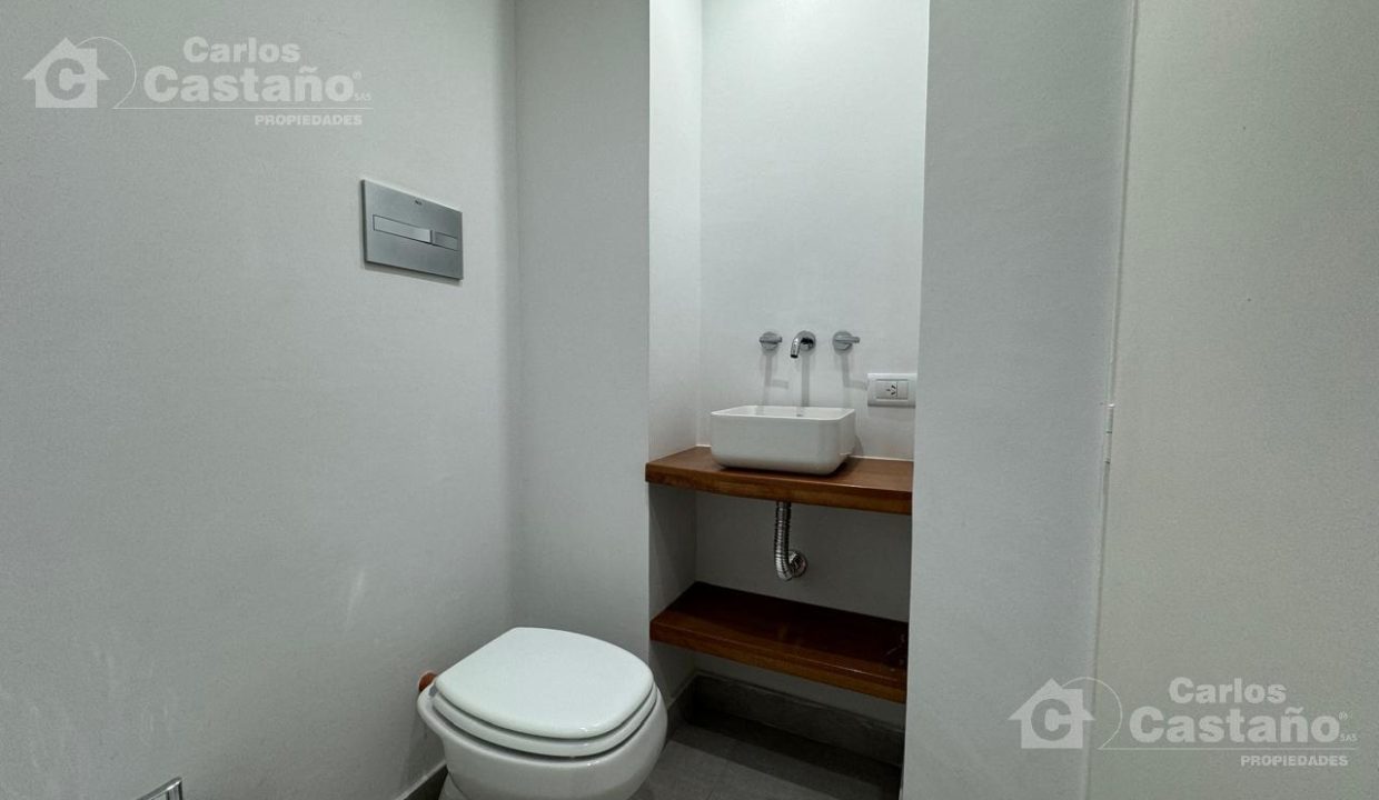 7520762_13140560799981905370059731953777063383936735612268889049923745290098078955056