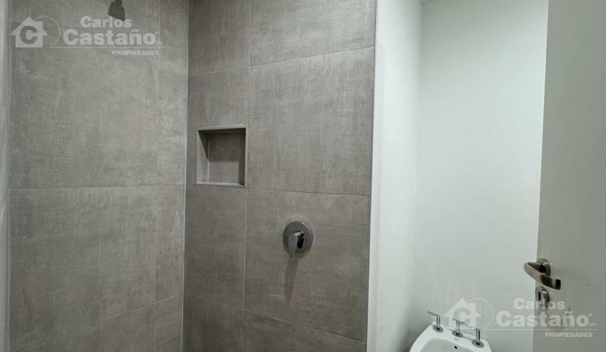 7520762_91068683123667279562311871628436700928794112248477552974310277711603753648744