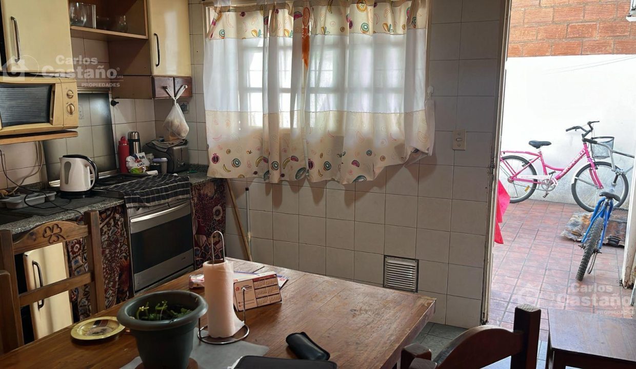 7532941_113669552786757866580288904081508054525615374264331887221978941321313244205725