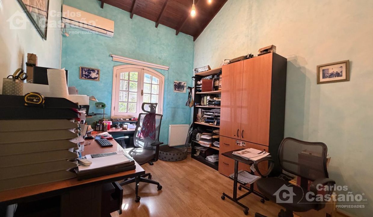 7537907_60930247231177252461467810918838774802460024760690288518995688007117427825156