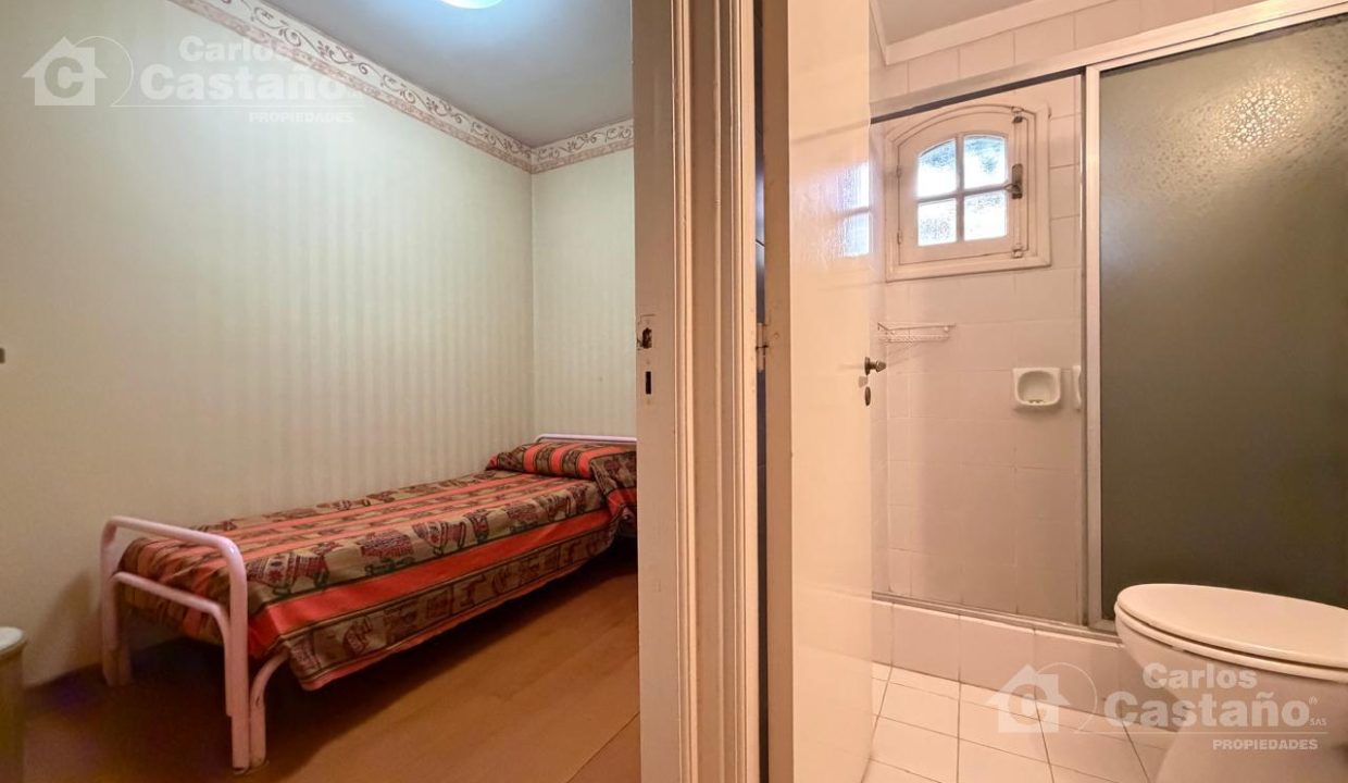 7537907_73447376315590095108317779087486951948928505120501961853158570515472092406833