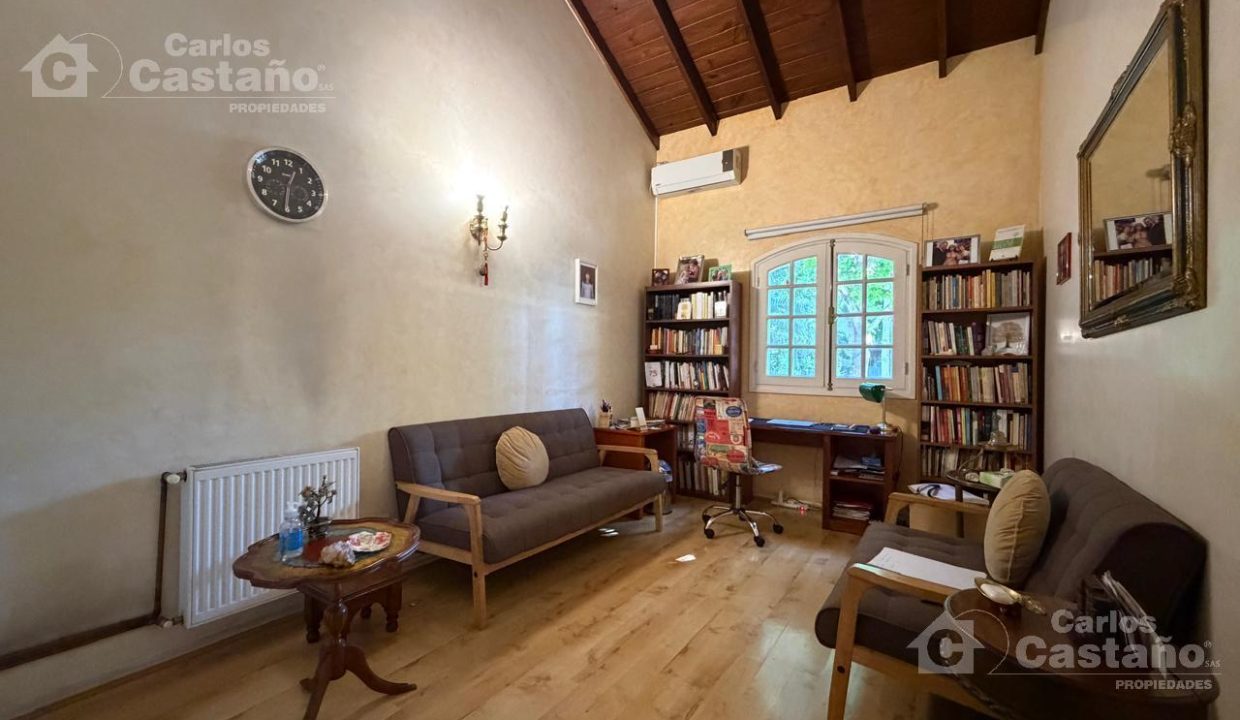 7537907_96804359644760864812891188194053890351245672639978094381914055064913246880304