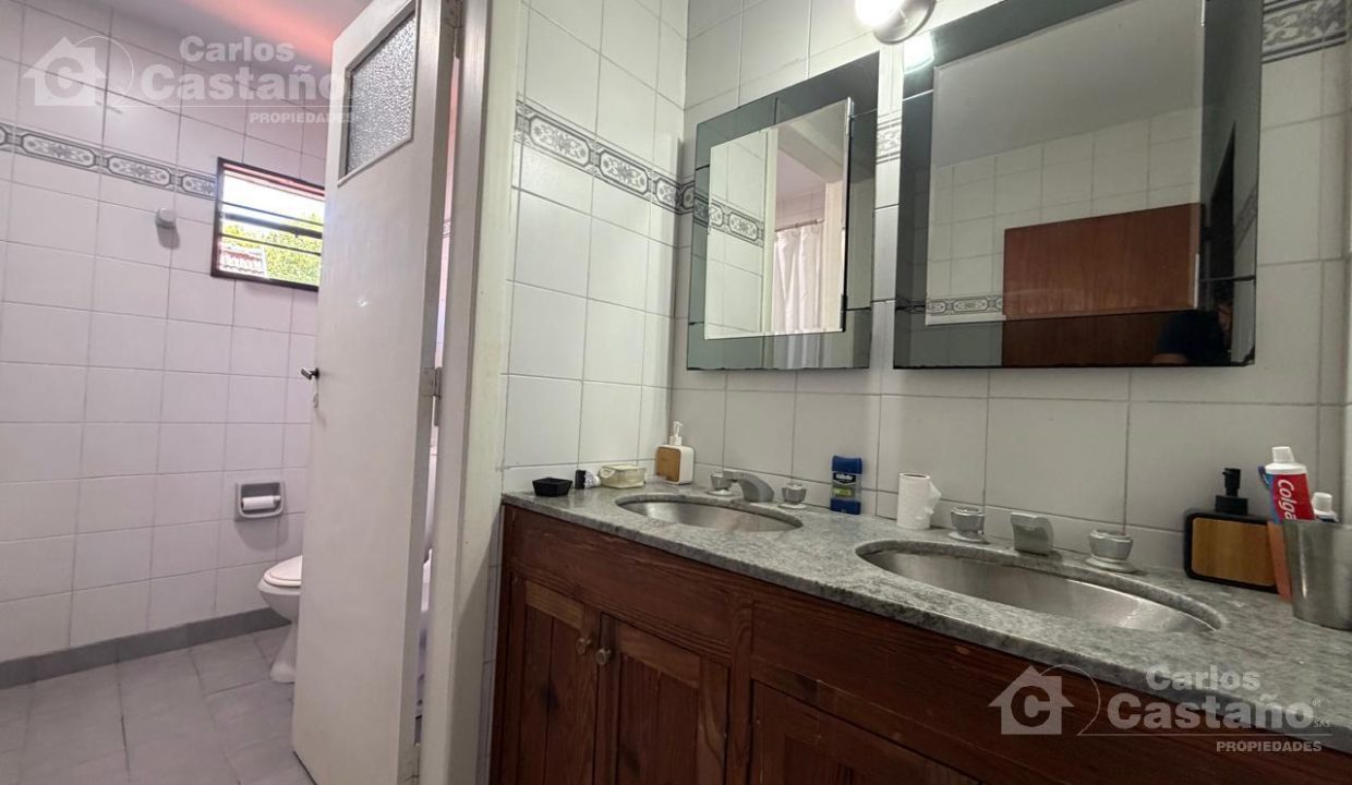 7537928_78607807563181188382992146345151257531943255542558883358514155900452619902688