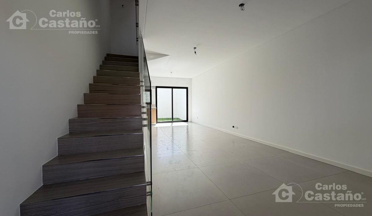 7541400_35388050088683132241880242204982579631512171803404820003436743906275826422854