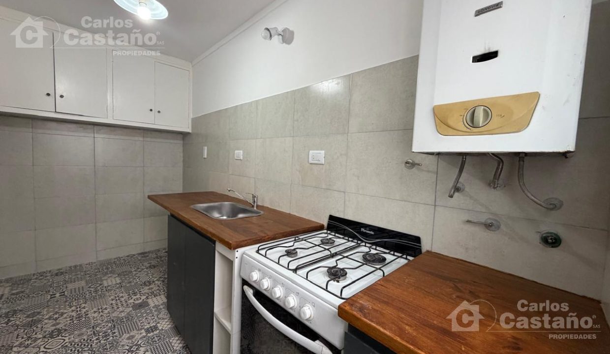 7548010_37119228604173928172427397713064943435749876359568871162334664797592059857476