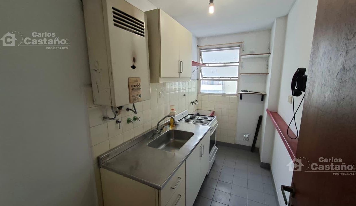 7549578_13738468019801351277095011498182001771207462056275513507855592384882429597559