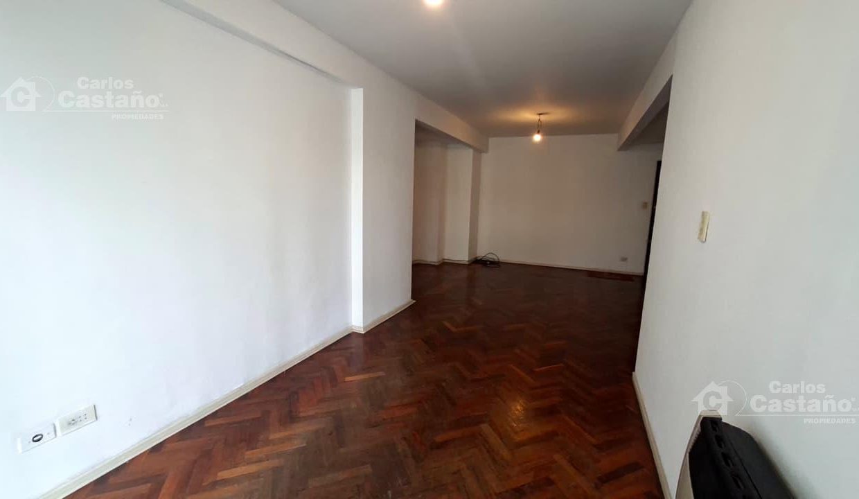 7549578_20251486596821346660006924952977931185661894959532871234305950788674119106168