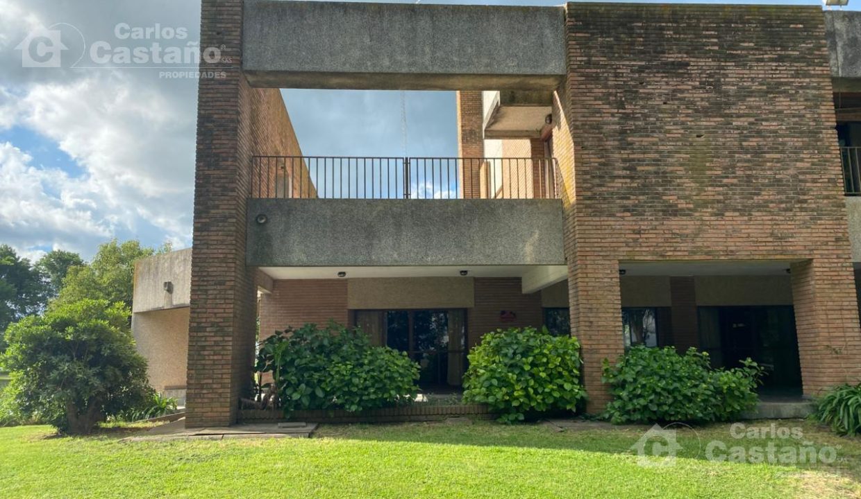 7549666_53053264792346326812503116337431017932175135256434293957112611864010067439765