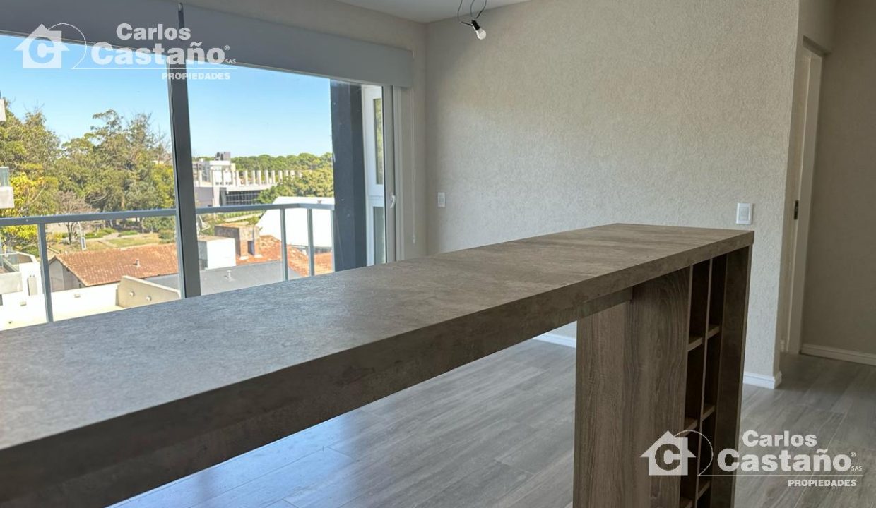 7884102773063424471101526361107190856551589169773586757831787286349030711641430570