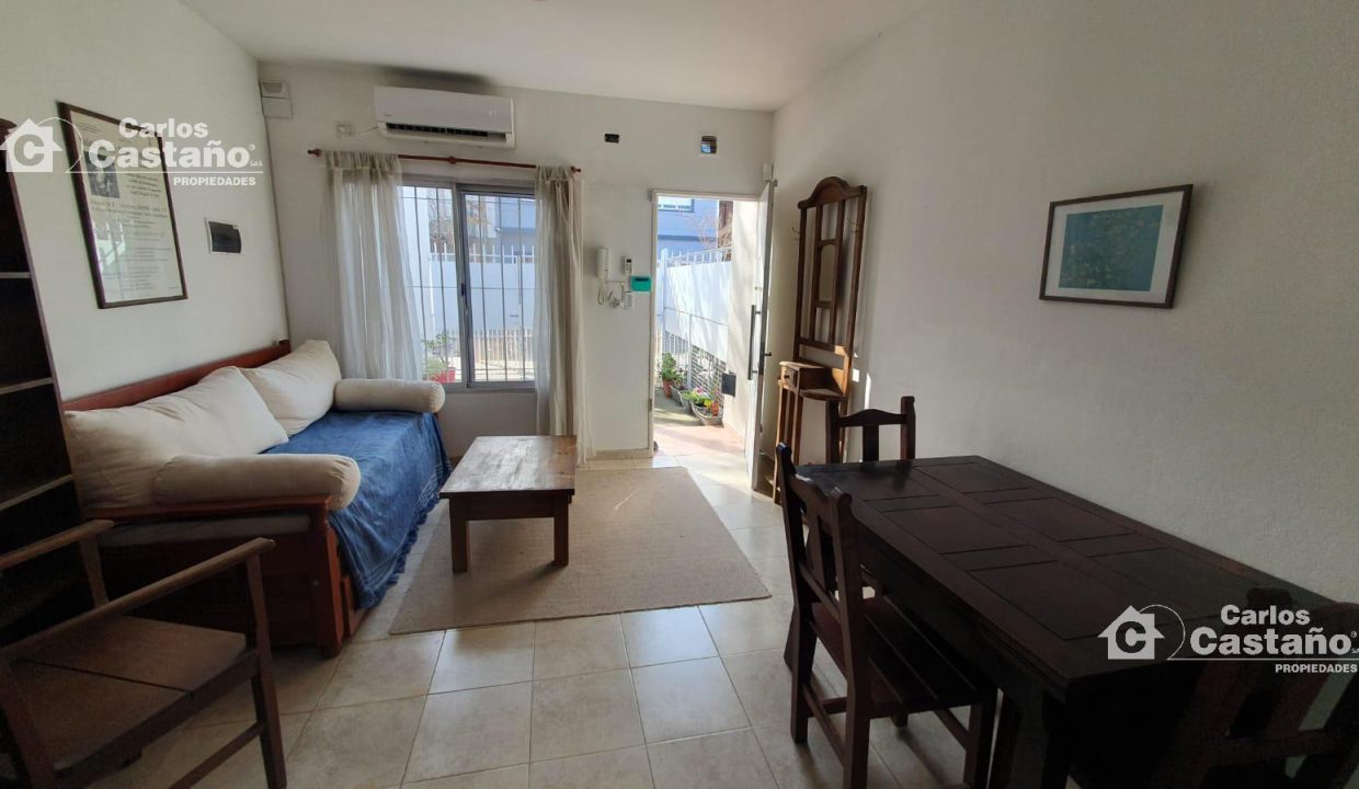 7884113720010850194050670683675208242216271644375428442160438940594906857608205604