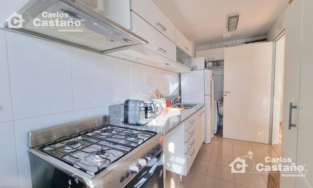 788466186326315446811957159101095195584137741860817162547811943896884857252683687