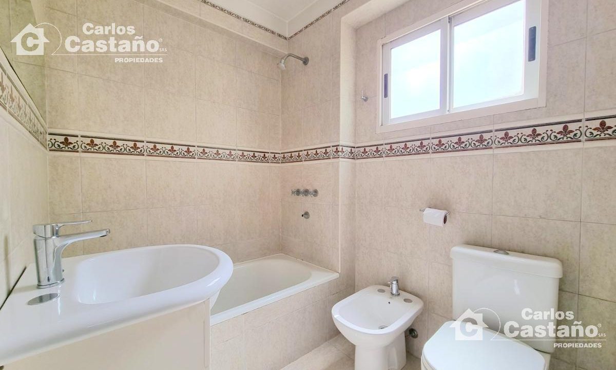 788485126833475527620837044929367135062394792861196338192464001494161370055807235