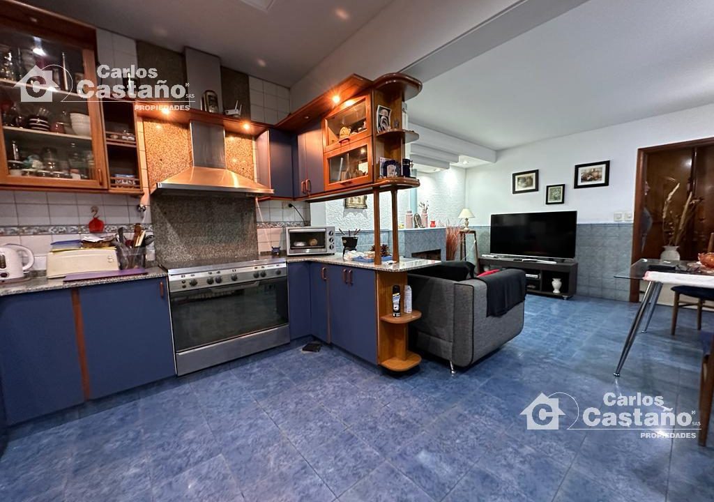 788499772309564852577363147036485037674806442800000644056296194749443458367755378