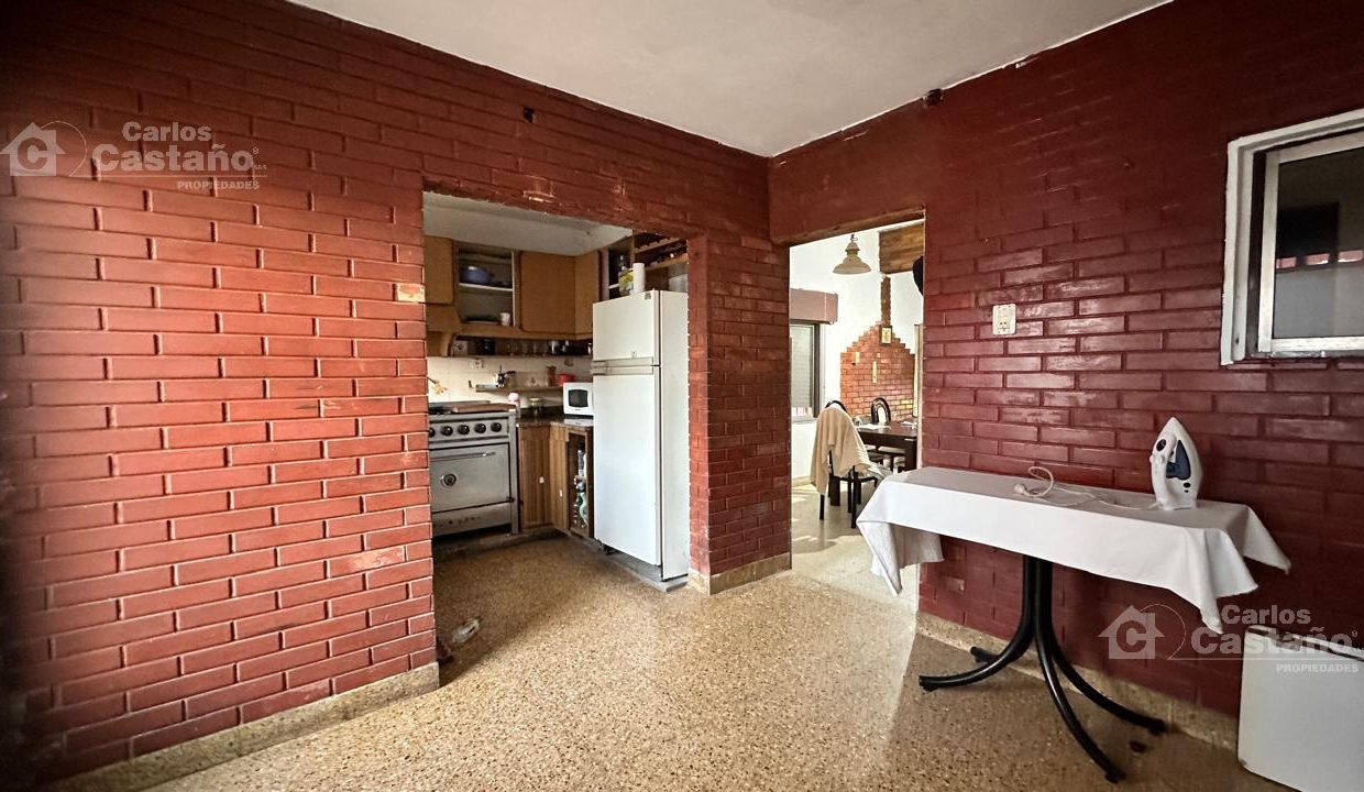 16326260609272412909633448883095896724329102490808250628008483177879818980377