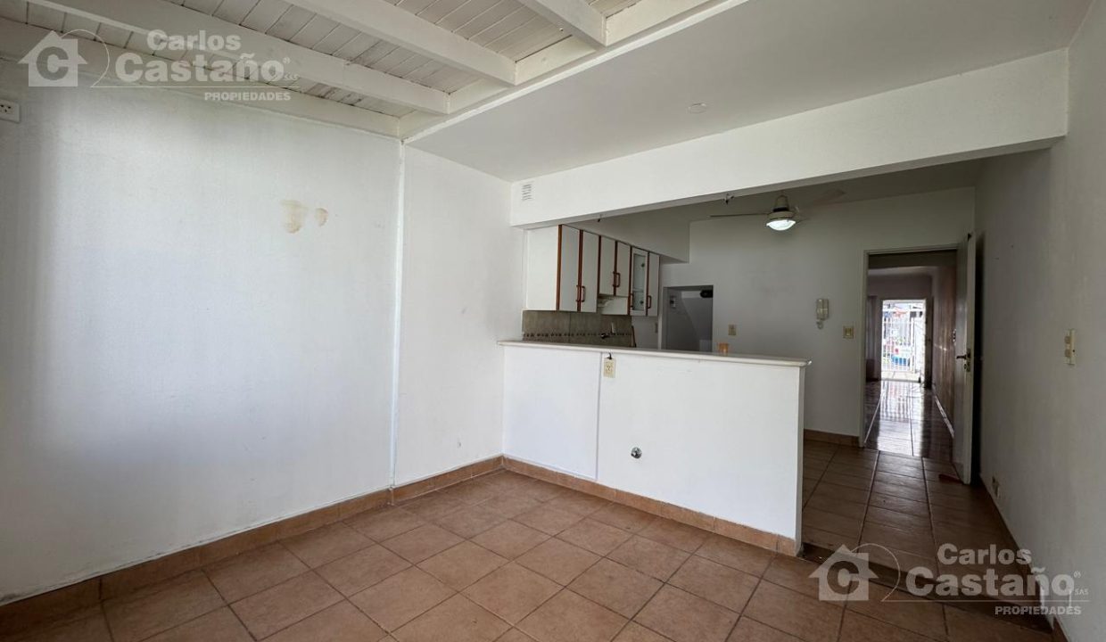 7569274_85246820126036081073050826199392990511903824176808640012977820101402595950194