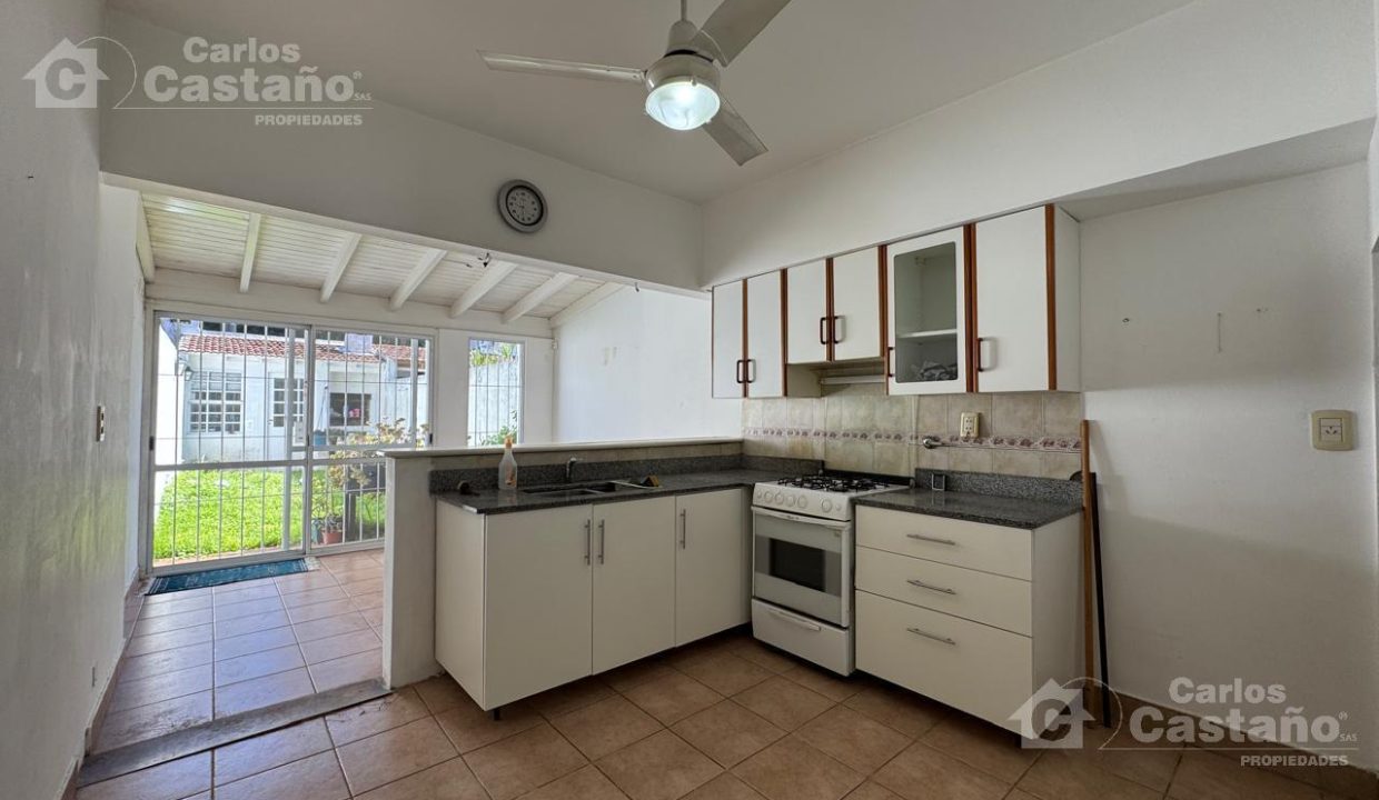 7569274_9320095109517554155488083206978723723925372255838707792040374244565300129412