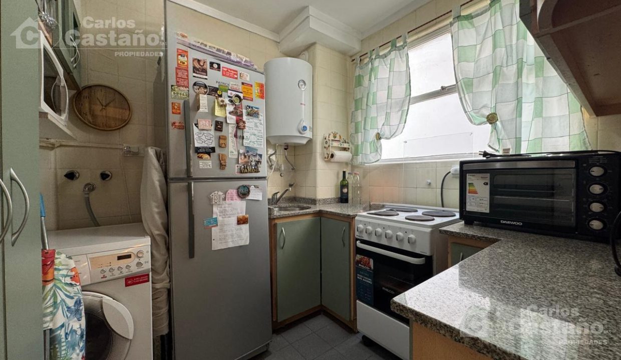 7570571_44244633510575737482716143201741020474910580765287833897231332239129758171240