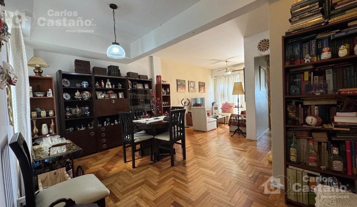 7570571_56877335501719774530395593821494872729537386779834588733469622626187756029075