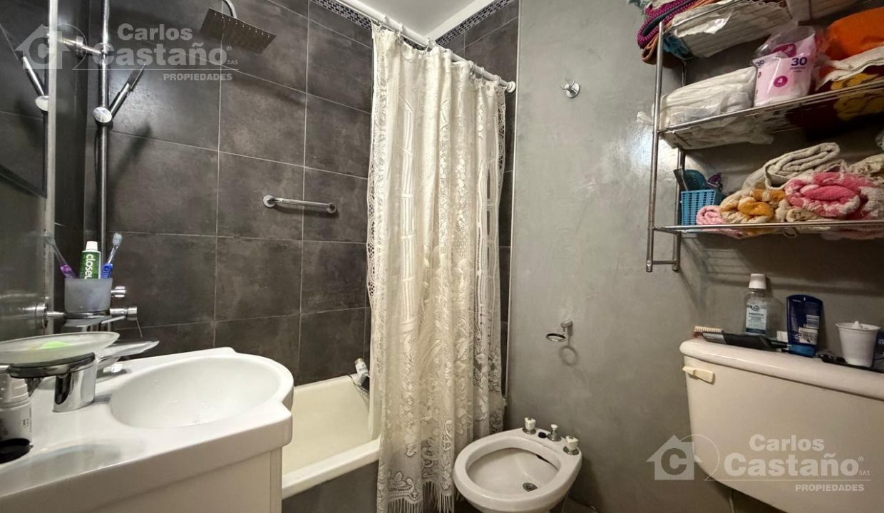 7570571_93162837946101011400123113321230527669601653106541461678651305077282440979305