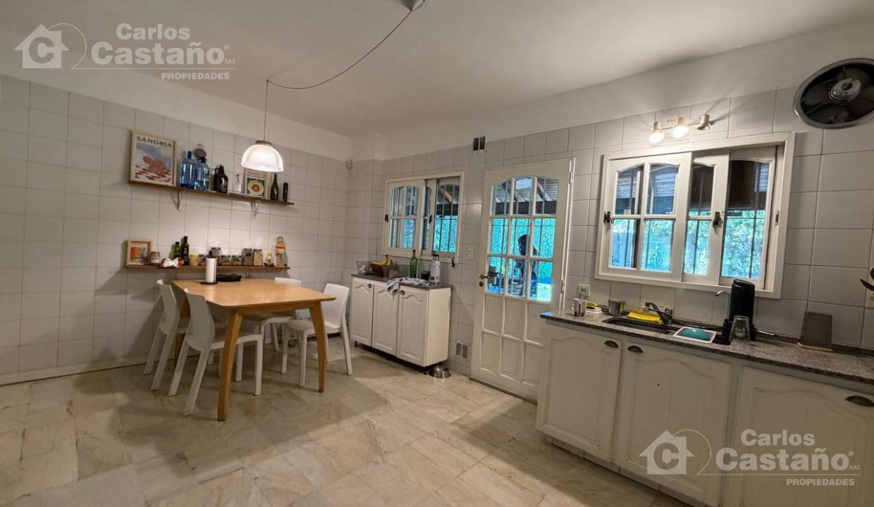 7575630_113416494226529868125234112555514609786585256548674890167390138000503021155709