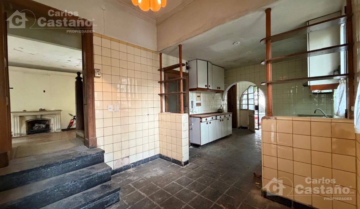 7577112_74796554353806442198060851478275076482168574681444873199814172121917889209605