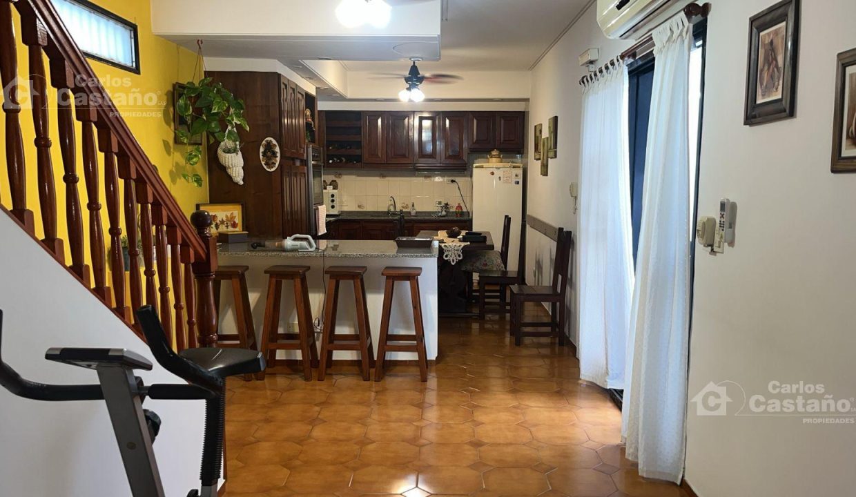 7578307_100760487185140291452808682614220053502862386831887130293331079487945615072708