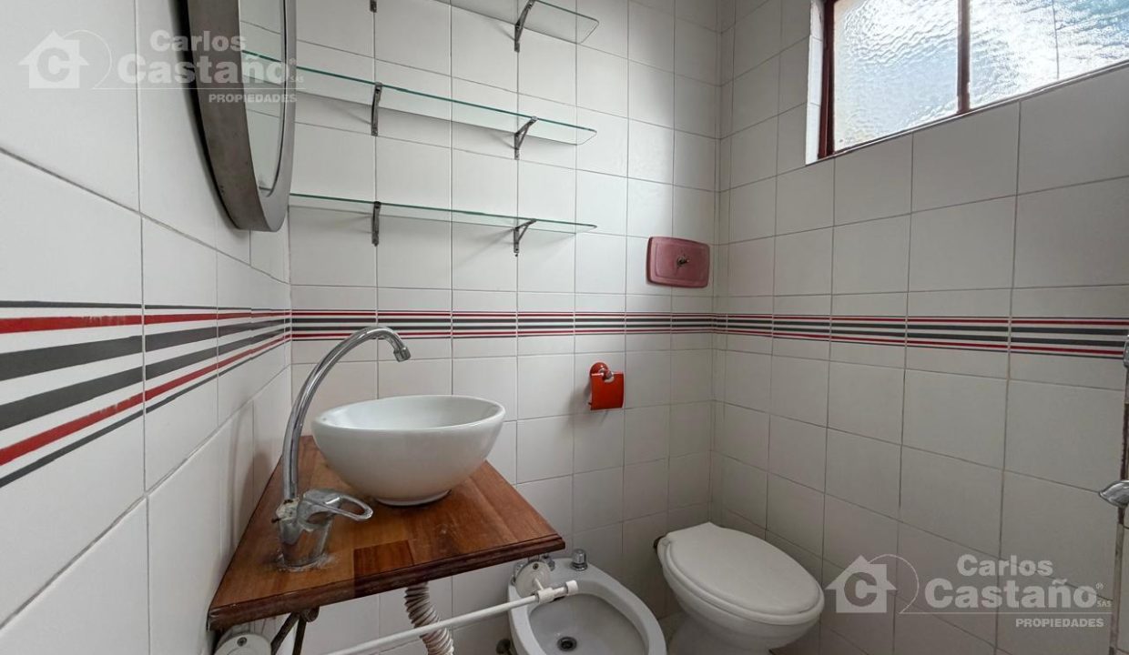 7580239_111432230792067608515834301128005620844959916006986886472484387985682481284505