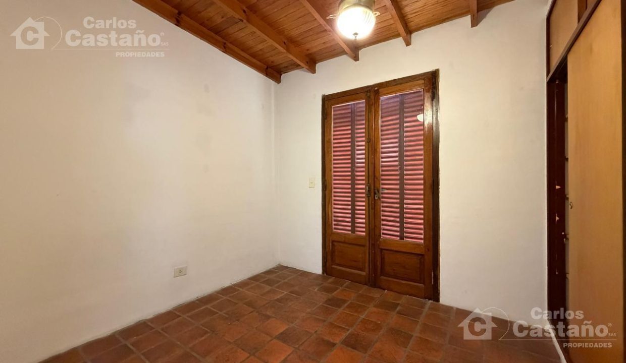 7580239_11392417375478346897976597497565975799163593631845501962399010962570794471451