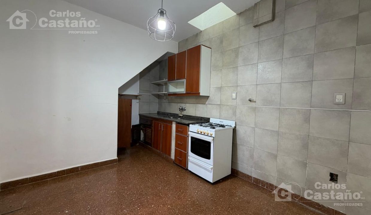 7580239_35865260881701551899099230985471678885956605934146759814909237074190068103398