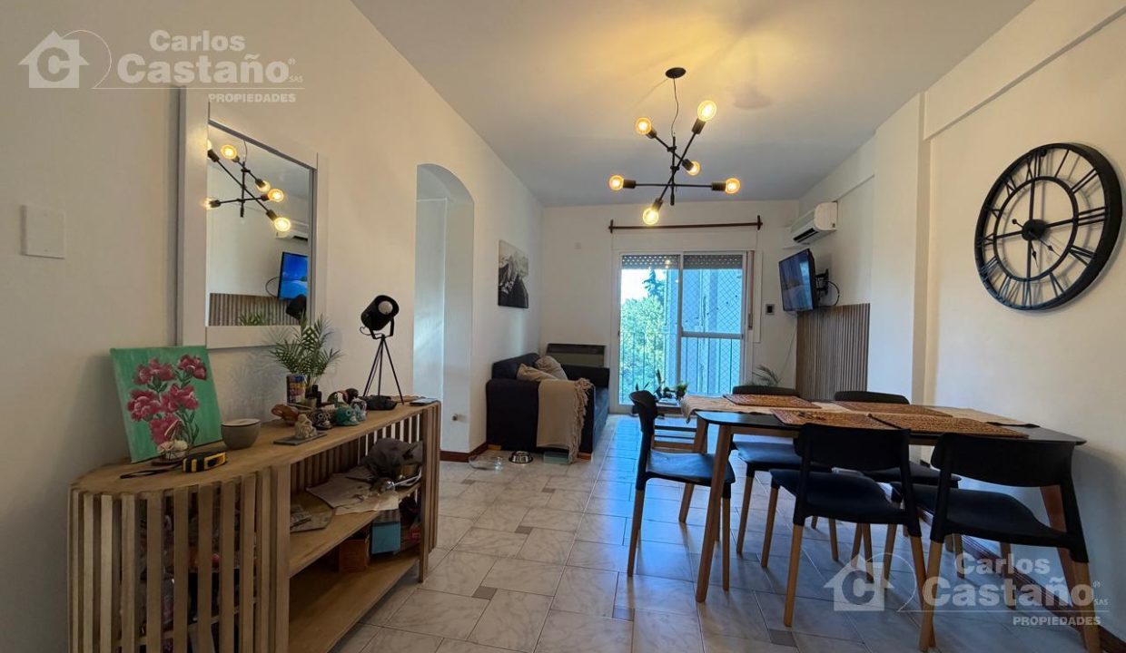 7585305_108803649070282916494172402948414218749430881880687421224977492119390897697988