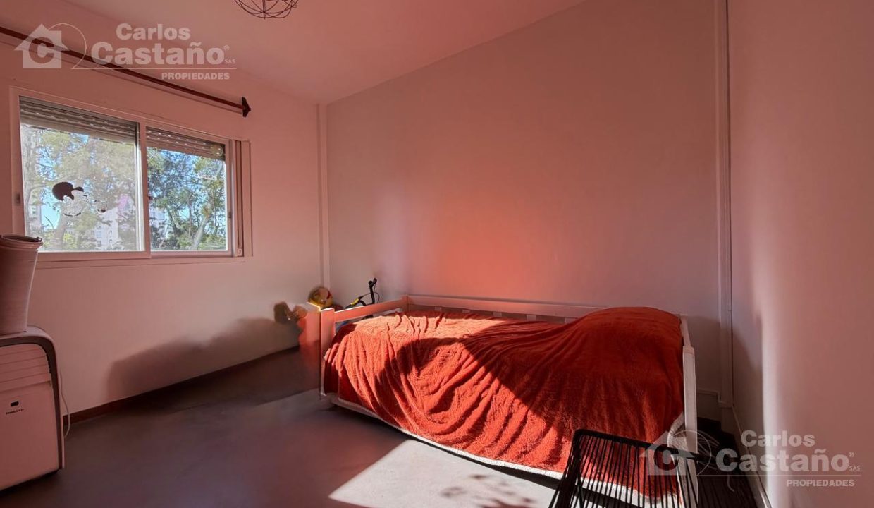 7585305_18733589883442318079953548821534898412770004470352831608589554638834993433826