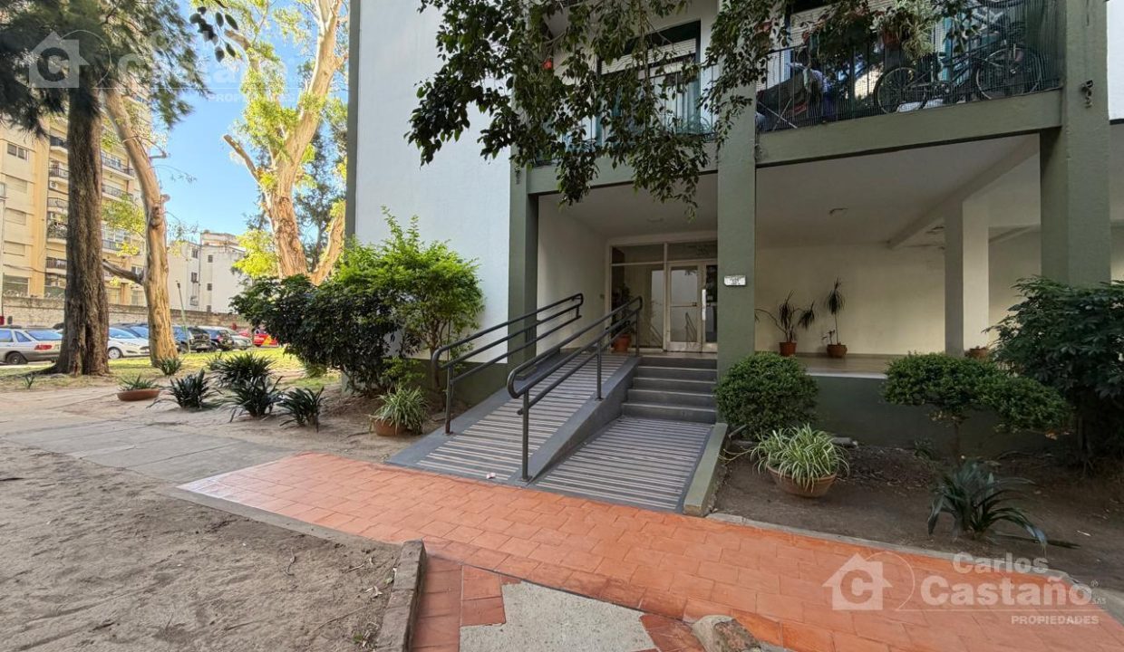 7585305_61771897395310609042067144918205940132394742840519273459730740973656456791660