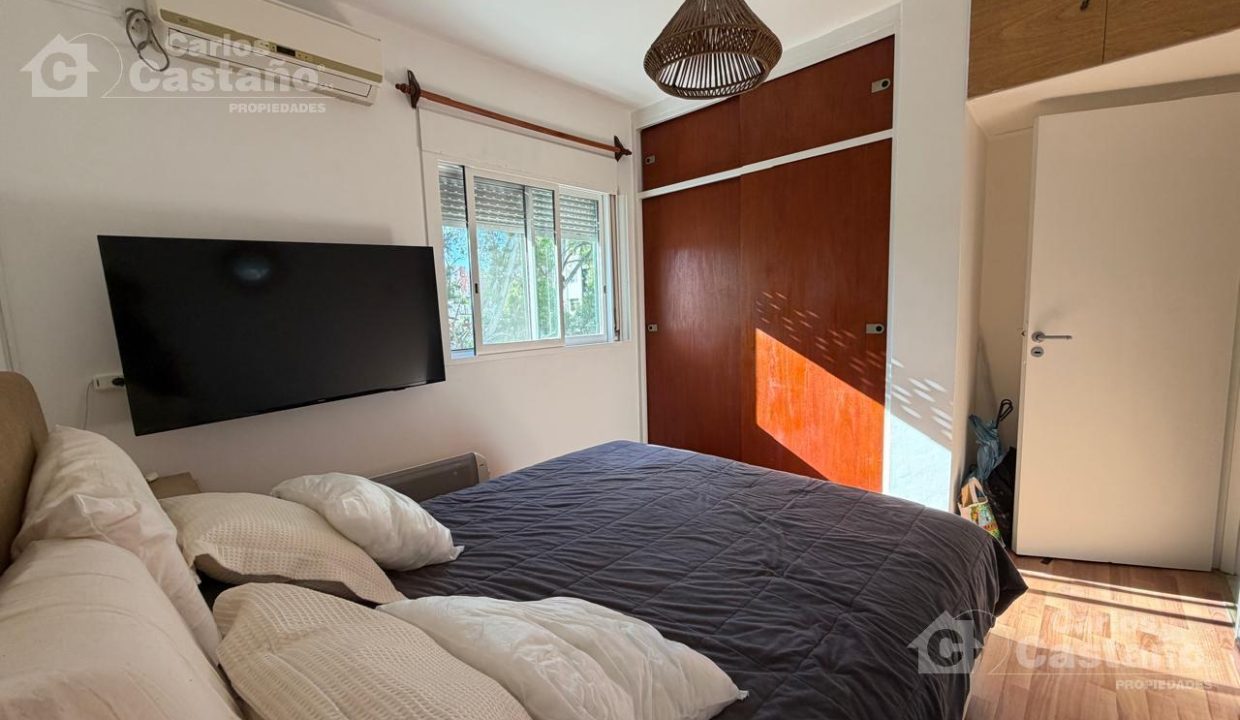 7585305_79051798875790520327476658611345963571904978685374611844323648133762978238519