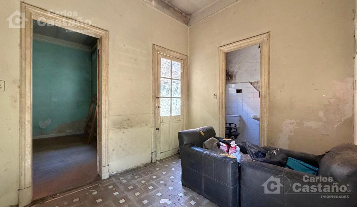 7585555_92935446419619235183205781994451064306907898028238395741383545807180689895131