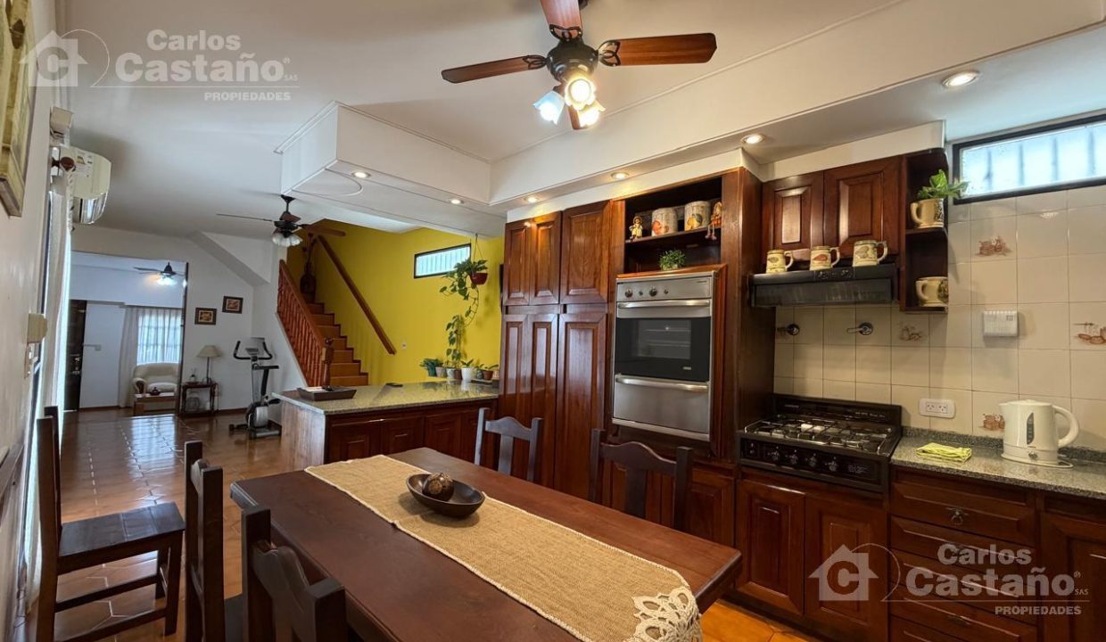 7586125_110086510683211686363631050941586695805376789503217901711185604377424397317092