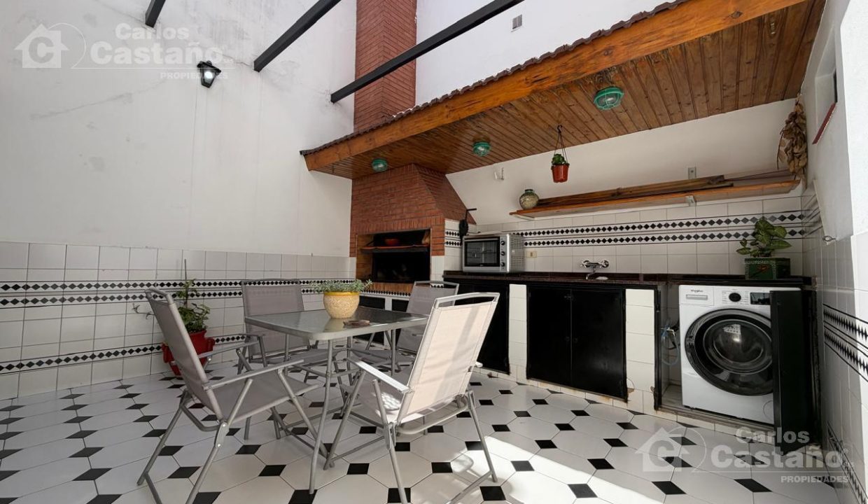 7586125_67973863442489938482986071729494758206927803527430611077179939544956807665178