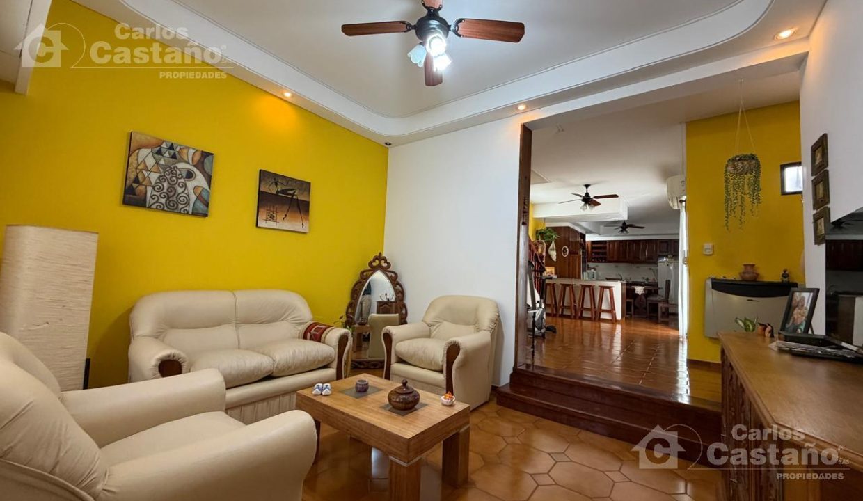 7586125_91336604470130175327482911519253395027109843207608604313931925797750508221012