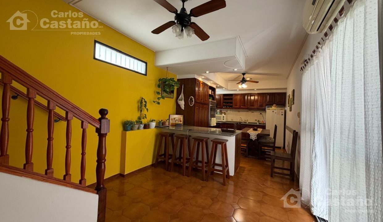 7591739_15825321617002221388459757859400153909282827036088798150301141927615971924269