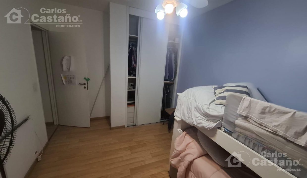 7594938_100399692857010206901014174446108550976101930666777127017358305609179463786535