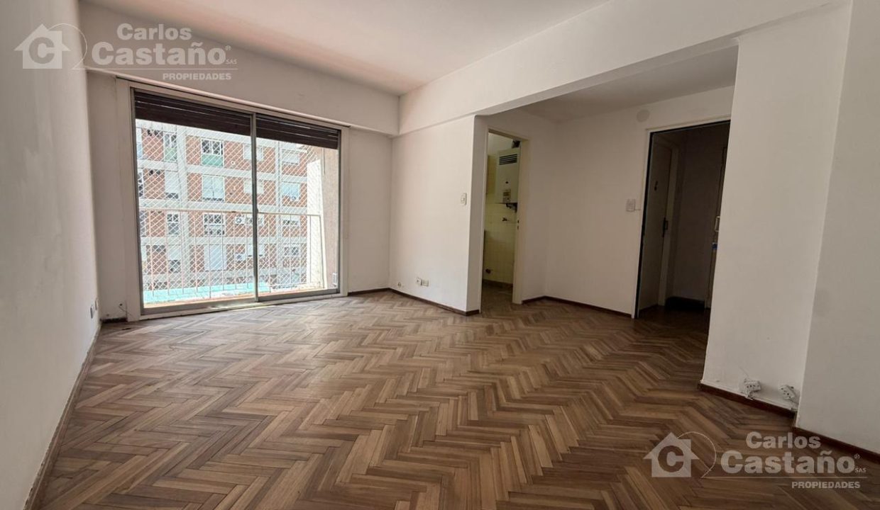 7613930_34200868398777799497874938916022984729786037810908437325176628003372228069270