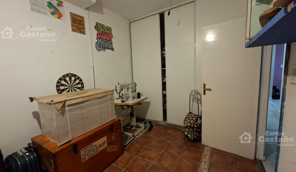 7621264_23252321662247002427448109737428638171408315037072263787521935953806022902022