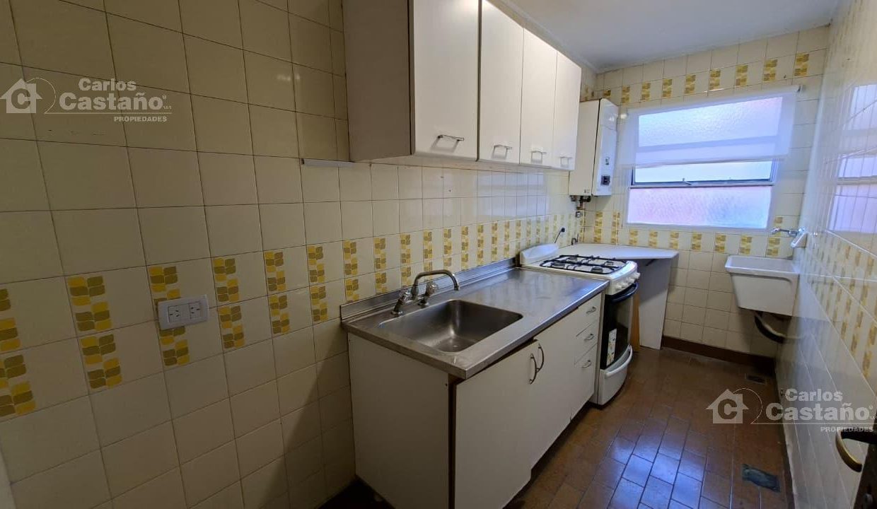 7629915_30869138809242295596802005906595784786968876620761875175907224991935754033106