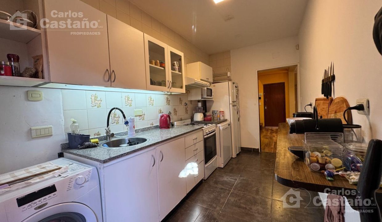 7638376_25372522780483444793078622119880961753295576696201230055265561312881026339181