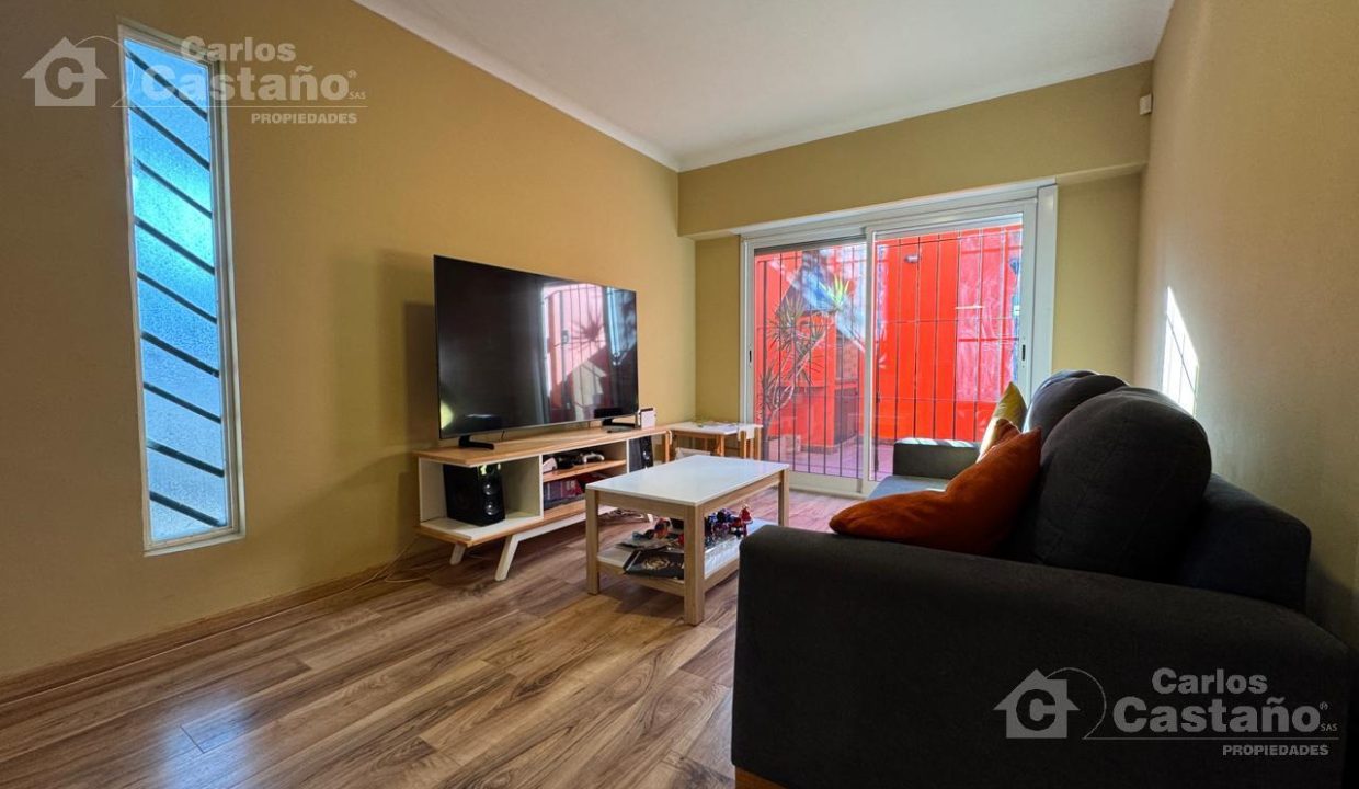 7638376_5691575026018759647404222488103314170608211369237666475967861758551365373813