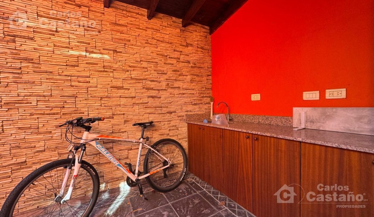 7638376_61872947851397608534213431710482547323930246794999940684262732464134307357916