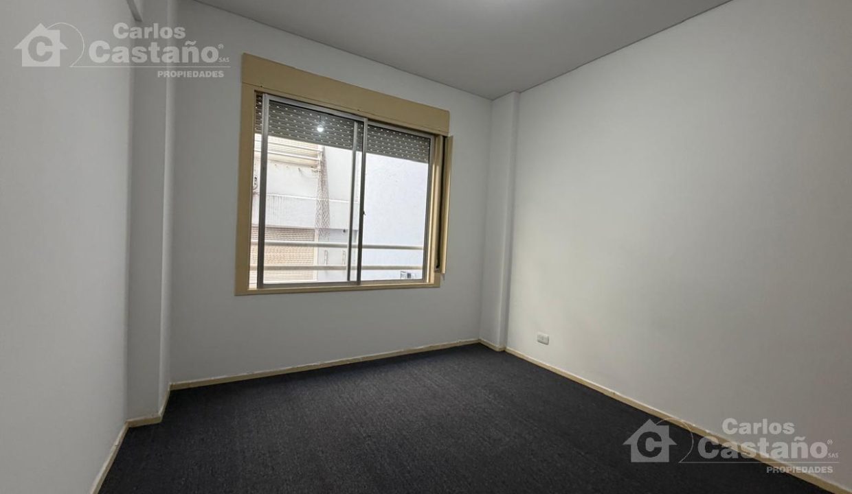 7643401_77359223270627708637073768254306311529422410658891697164175157637507411721238