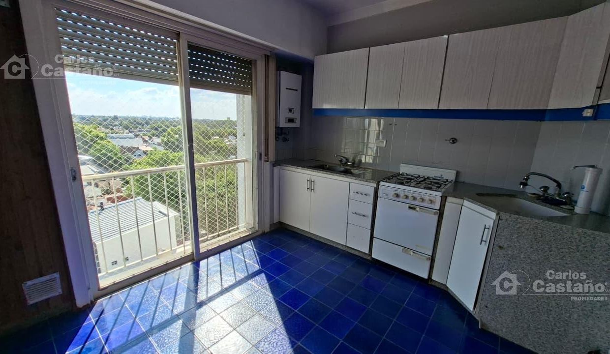 3039661_93159090631300102128210118762116621672833072289874444166050775511497787605583