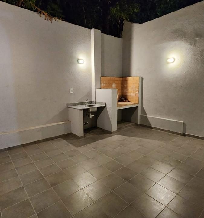 6163600_17962129775677013344097848369509706538772221692626158771722698626631895883784