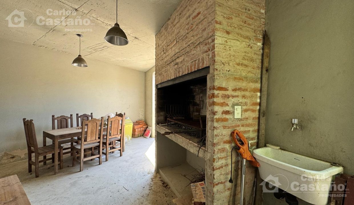 6468483_45190472228632023880949167891915643585032340243527298728342239188601580853460